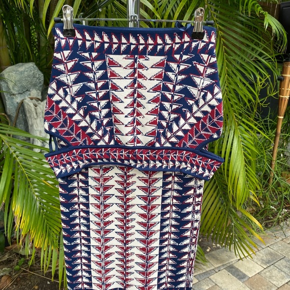 ❌SOLD ON EBAY BCBG Kayann Top & Leger Skirt XS - Picture 4 of 12